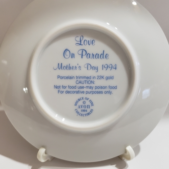 1994 avon collector plate - Picture 3 of 3